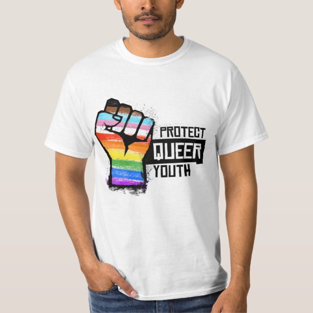 T-shirt Protéger les jeunes queer - Poing de la fierté pro (Devant)