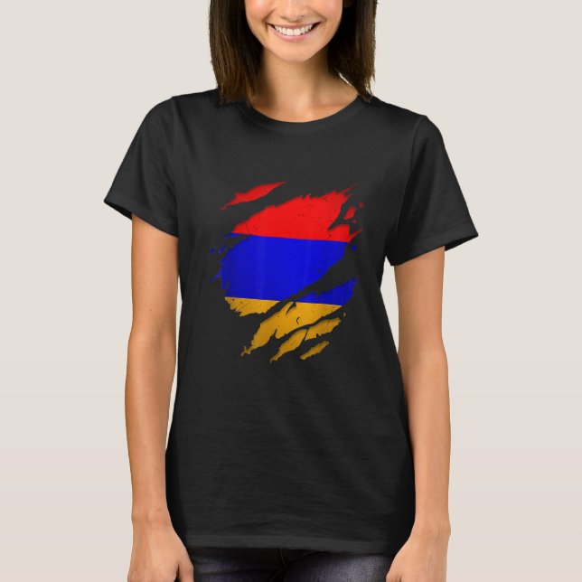 T-shirt Proud Armenian   Torn Ripped Armenia Flag (Devant)