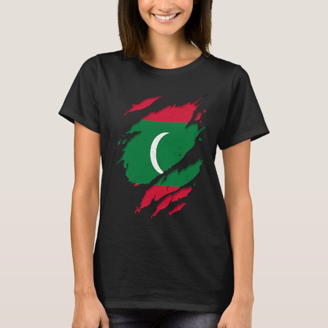 T-shirt Proud Dhivehin Torn Ripped Maldives Flag (Devant)