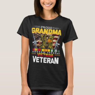 T-shirt Proud Grandma Of A Vietnam Veteran Vietnam War Vet