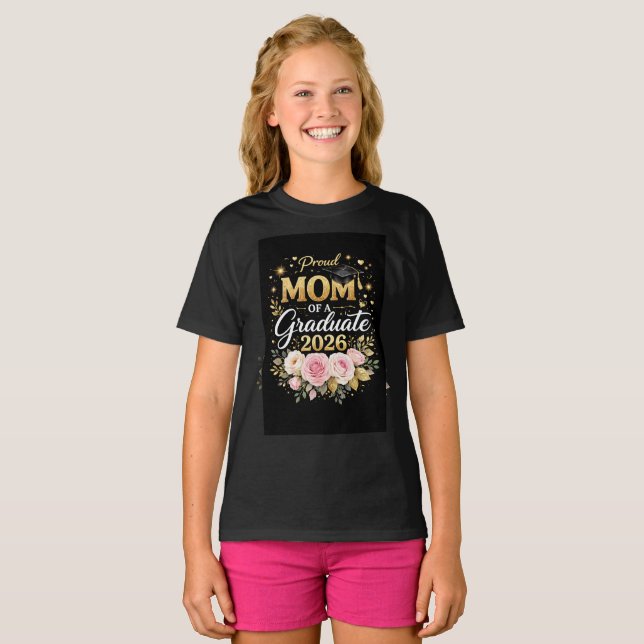 T-shirt Proud Mom of a Graduate 2026 – Elegant Gold & Flor (Devant entier)