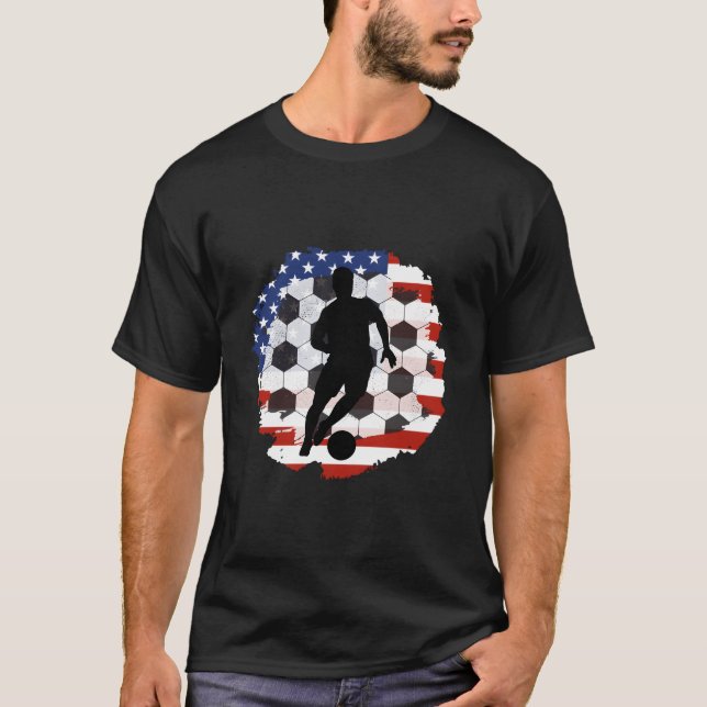 T-shirt Proud Soccer Player American Flag Soccer 4Th Of Ju (Devant)