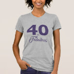 T-shirt Purple 40 et fabuleux cadeau de 40e anniversaire<br><div class="desc">Célébrez vos 40 ans de style avec cet élégant design de 40 ans. 40 et fabuleux en violet. Des produits similaires tels que des fournitures de fête et des invitations à l'anniversaire de 40e sont disponibles dans notre boutique. Conçu exclusivement pour vous par Happy Dolphin Studio. Si vous avez besoin...</div>