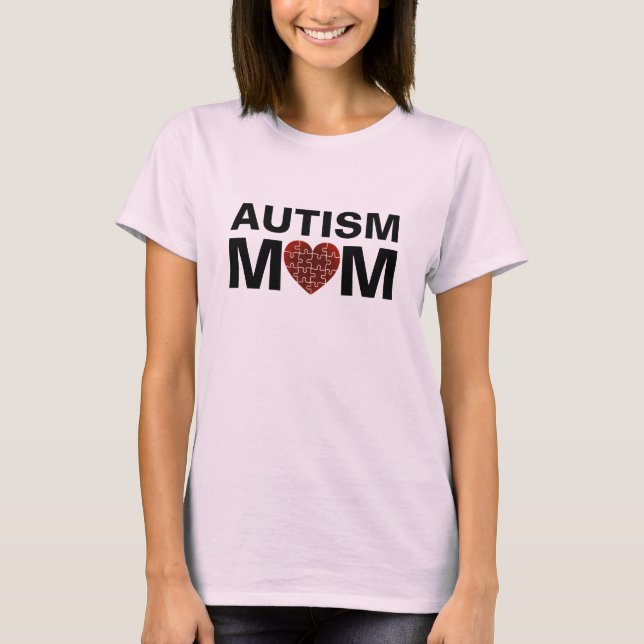 T-shirt Puzzle d'amour de coeur de maman d'autisme (Devant)