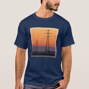 T-shirt Pylônes électriques au coucher du soleil