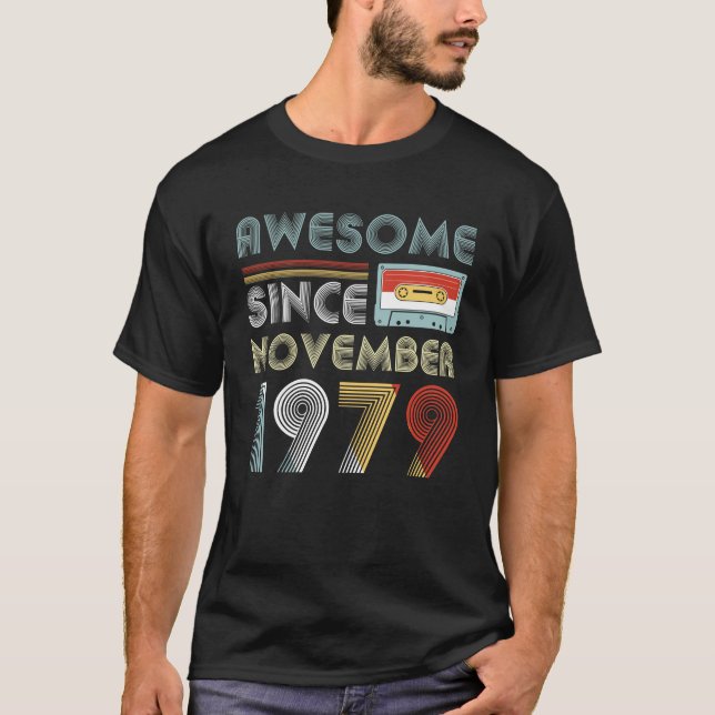 T-shirt Quarantième anniversaire depuis novembre 1979 de (Devant)