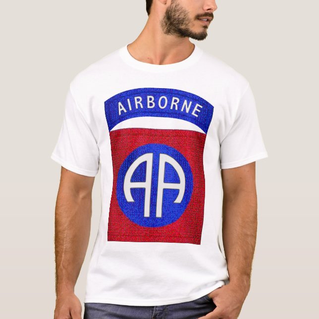 T-shirt quatre-vingt-deuxième Aéroporté (avant) (Devant)