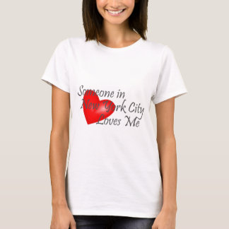 T-shirt Quelqu'un à New York City m'aime
