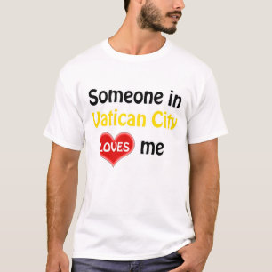 T-shirt Quelqu'un au Vatican m'aime