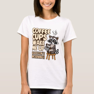 T-shirt Raccoon drôle matin avec tasse de café
