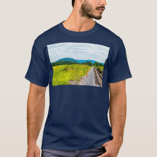 T-shirt Railroad Tracks and Mountains in Gettysburg PA