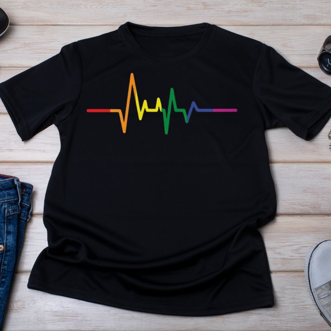 T-shirt Rainbow ECG LGBTQ Pride (Créateur téléchargé)