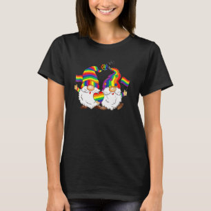 T-shirt Rainbow Pride Gnomes LGBTQ Christmas Gay Queer Tra