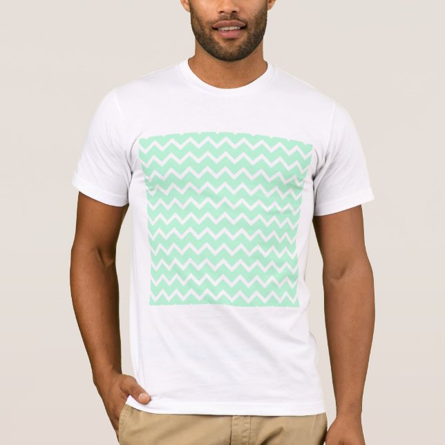 T-shirt Rayures vertes en bon état de Chevron de zigzag (Devant)
