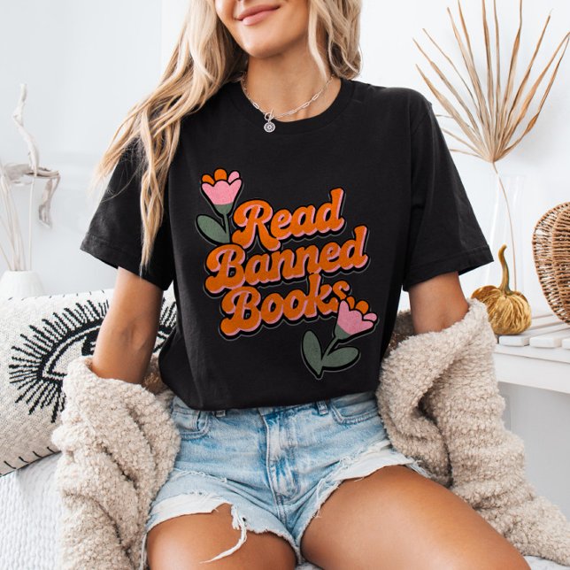 T-shirt Read Banned Books Retro Minimalist Floral Bookworm (Créateur téléchargé)