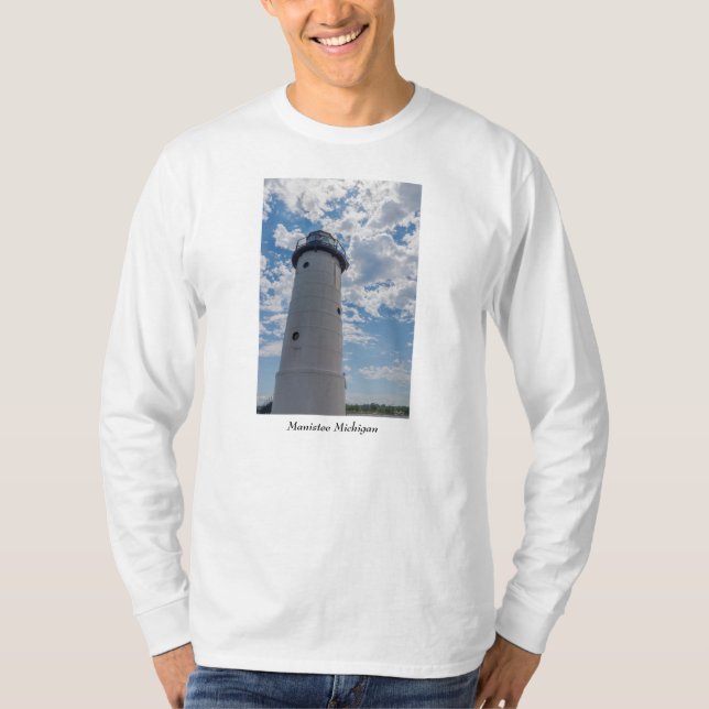 T-shirt Recherche sur le phare Manistee (Devant)
