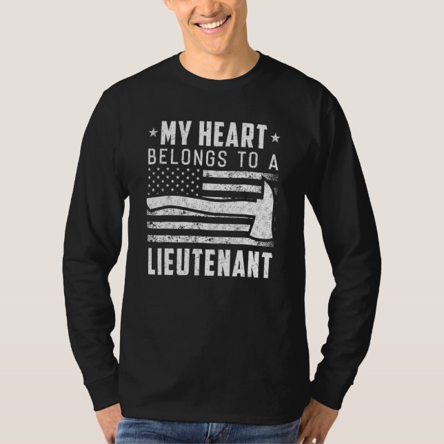 T-shirt Red Line Flag  My Heart Belongs To A Lieutenant Fi (Devant)