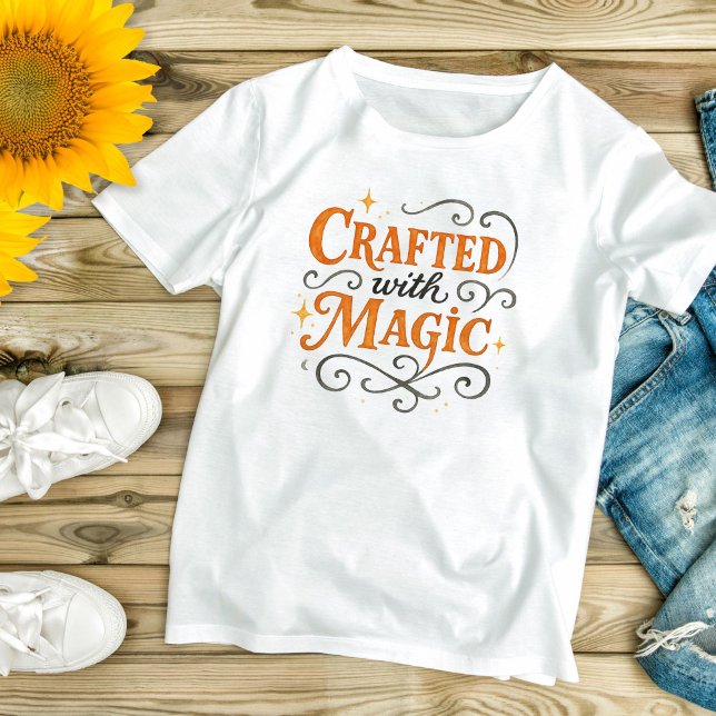 T-shirt Rédaction Avec Magic Halloween sorcière drôle (Crafted with Magic, Halloween Witch Pagan Wiccan T-shirt)