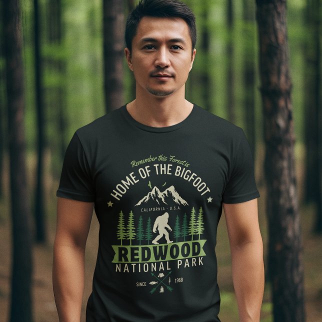T-shirt Redwood National Park Home of the Bigfoot (Créateur téléchargé)
