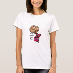 T-shirt Réfléchissez à l'extérieur de la boîte