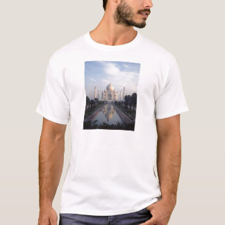 T-shirt Réflexion du Taj Mahal à Âgrâ, uttar pradesh, Inde