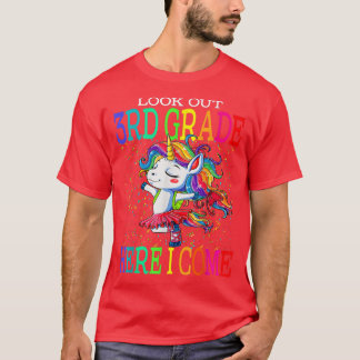 T-shirt Regardez La 3e Année Ici Je Reviens À Unicorne À S