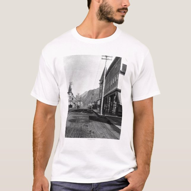 T-shirt Regardez le regard du nord sur la rue de Broadway, (Devant)