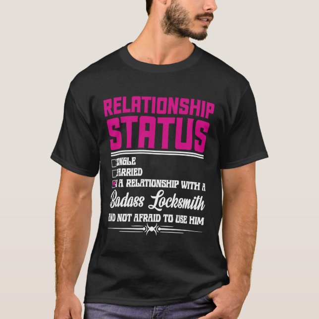 T-shirt Relation Avec Une Épouse Locksmith Femme Fille 1 (Devant)