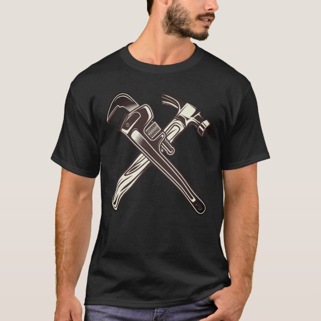 T-shirt Réparer la clé de plomberie et le marteau de const (Devant)