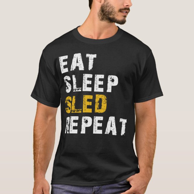 T-SHIRT RÉPÉTER LA RÉPÉTITION DE LA SOMMETTE DE DORMIÈRE (Devant)