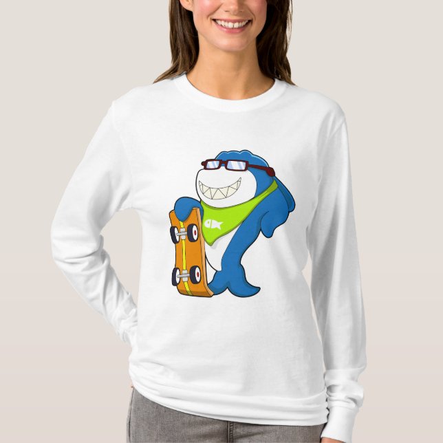 T-shirt Requin comme patineur avec skateboard (Devant)