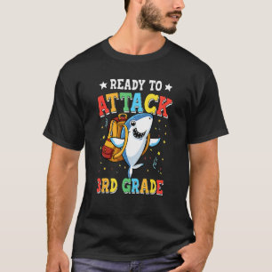 T-shirt Requin Prêt À Attaquer Un Garçon De 3E Année À L'É