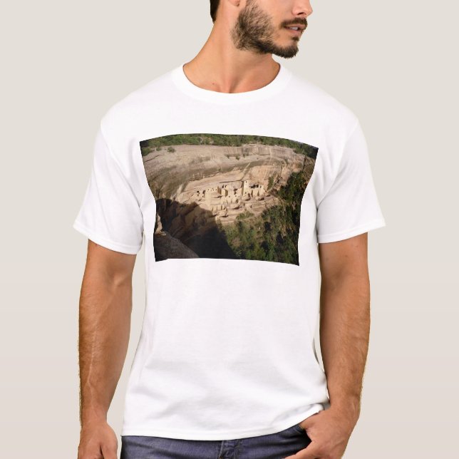 T-shirt Restes des logements de falaise indiens de pueblo (Devant)