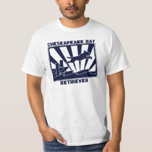 T-shirt Retriever de la Baie de Chesapeake sautant de dock