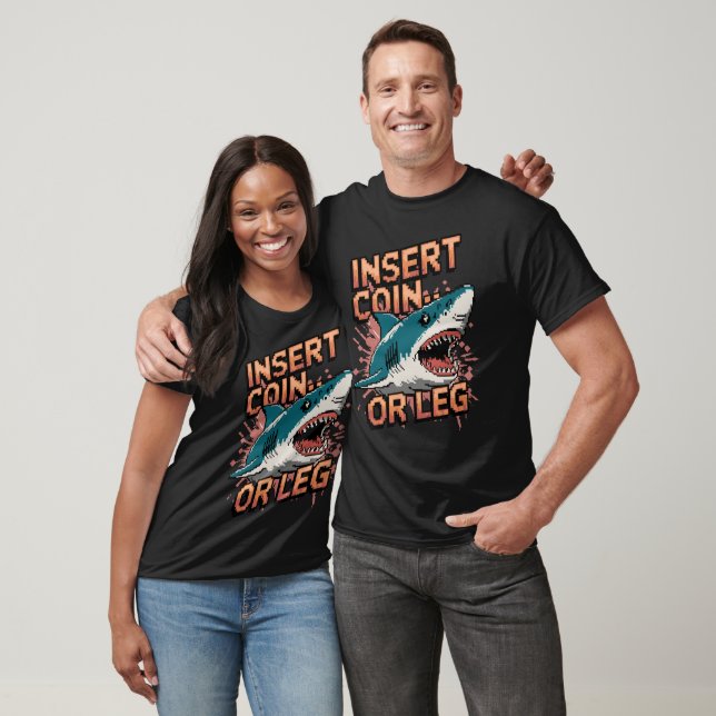 T-shirt Retro Arcade Shark Attack Pixel Art (Unisexe)