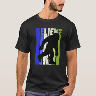 T-shirt Retro Bigfoot Yeti Vintage Distressed Designs Bleu