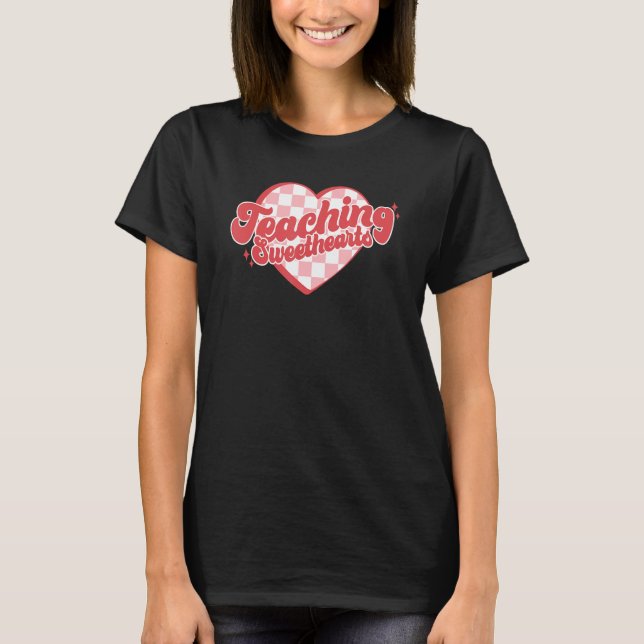 T-shirt Retro Checkered Teaching Sweethearts Happy Valenti (Devant)