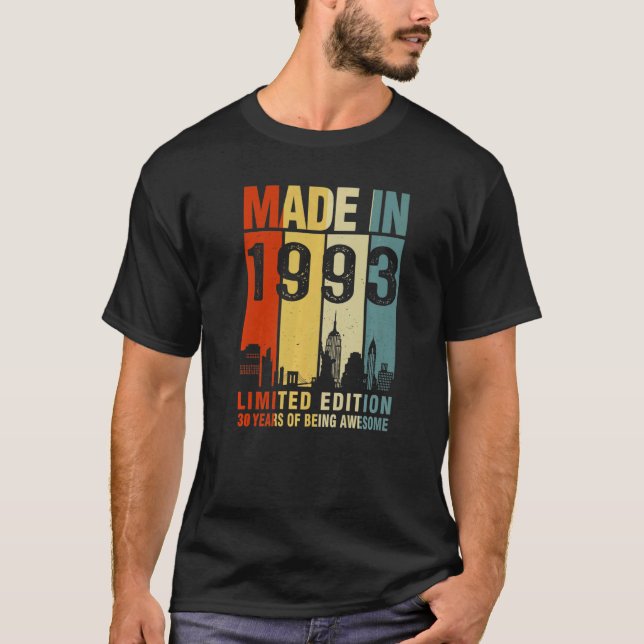 T-shirt Rétro Fait En 1993 30 Ans D'Être Étonnant (Devant)
