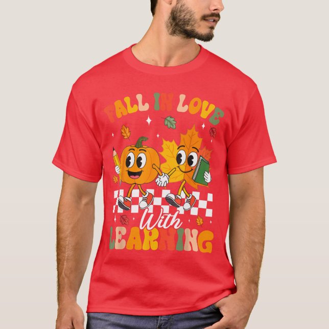 T-shirt Retro Fall in Love with Learning Autumn Leaf Pumpk (Devant)
