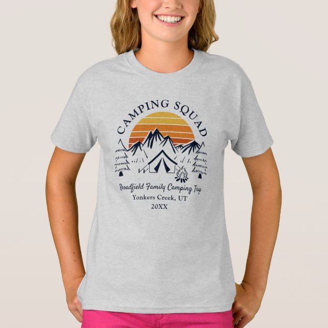 T-shirt Retro Family Camping Squad Fille sur mesure (Devant)