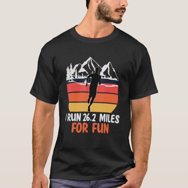 T-shirt Retro First Marathoner Marathon Finisher 26 2 Runn (Devant)