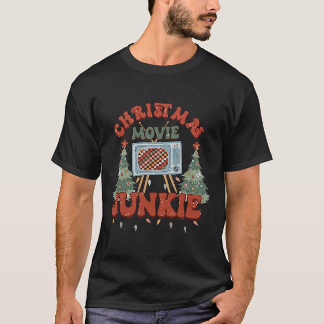 T-shirt Retro Groovy Christmas Movie Junkie Merry Xmas Tre (Devant)