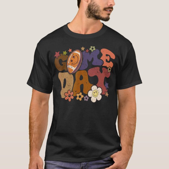 T-shirt Retro groovy Game Day Football season Football Mom (Devant)