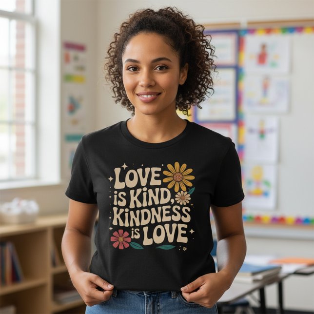 T-shirt Retro Love Is Kind Kindness Is Love Boho Floral (Créateur téléchargé)