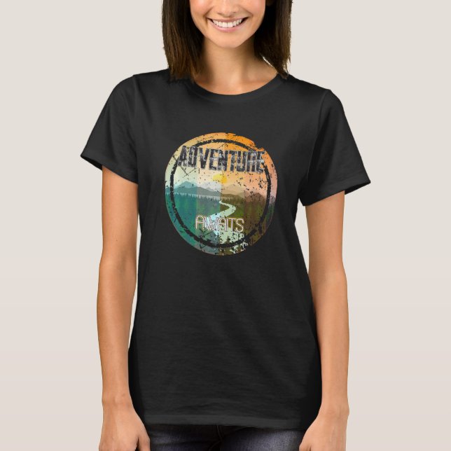T-shirt Retro Sunset Natural Lake Mountain Adventure Await (Devant)