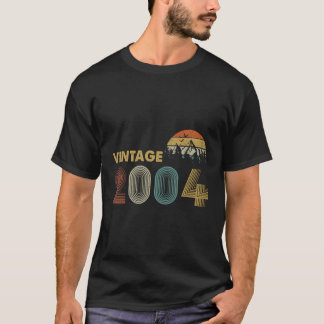 T-shirt Retro Vintage 2004 Funny 19 Year Old Boys Girl 19T