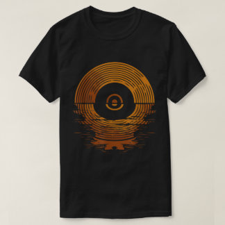T-shirt Retro Vinyl Record Sunset Design