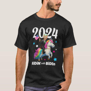 T-shirt Ridin avec Biden 2024 Joe Biden Riding Rainbow Uni
