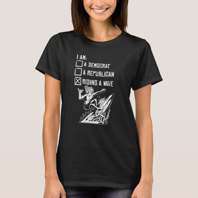 T-shirt Riding A Wave Surfboard Plage Surfboard Ocean Wave (Devant)