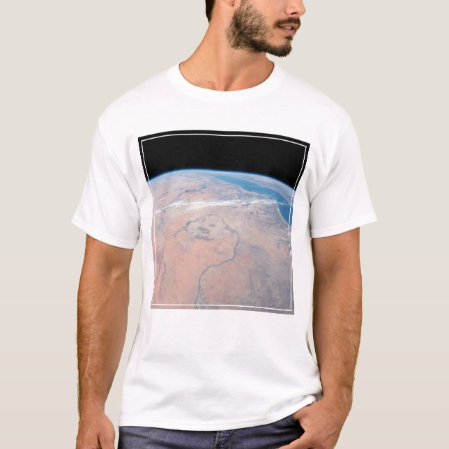 T-shirt Rivière Du Nil Qui Tourne Vers Le Nord Près De La  (Devant)